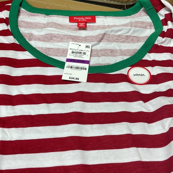 Macy’s family Christmas PJs - Picture 5 of 9
